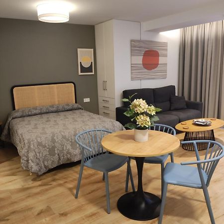 Apartamentos Leonor Málaga Esterno foto