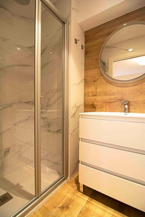Apartamentos Leonor Málaga Esterno foto
