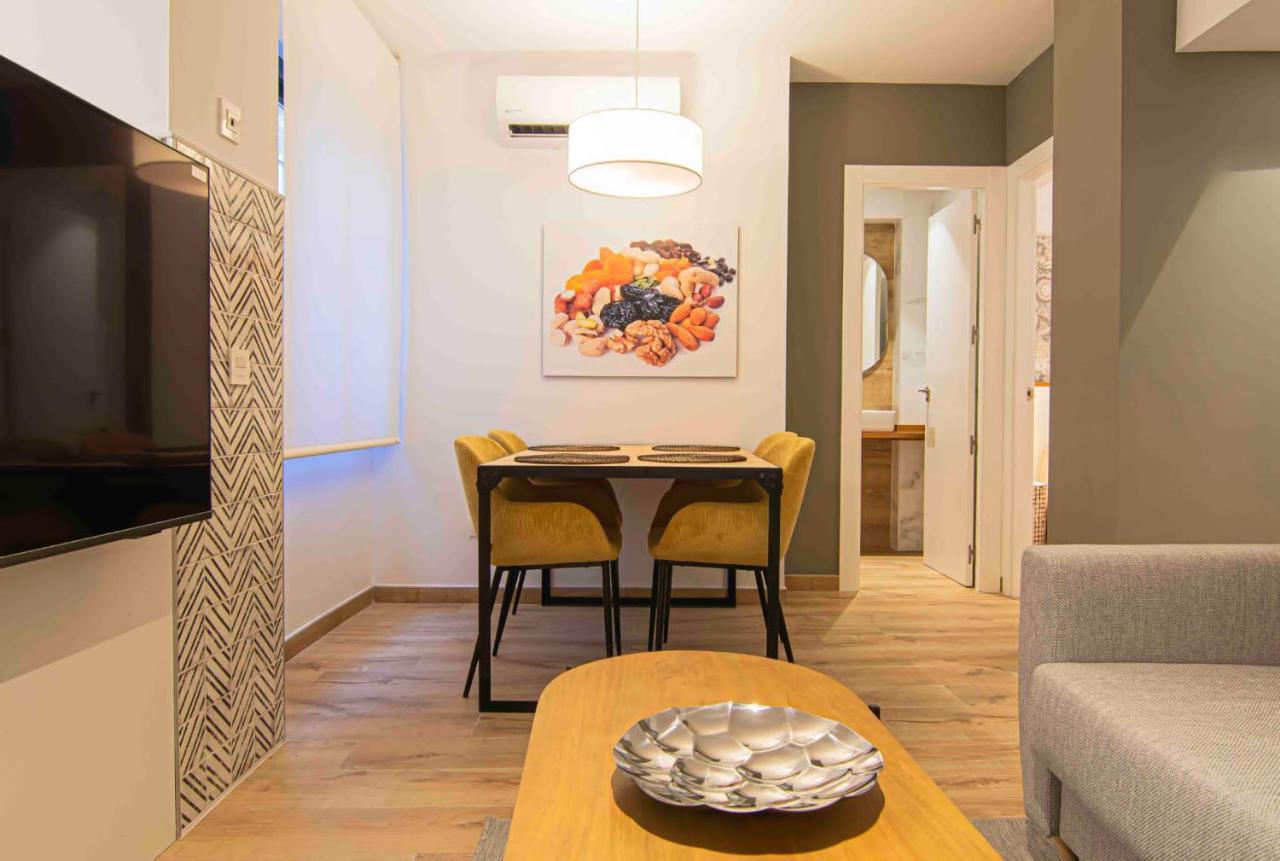 Apartamentos Leonor Málaga Esterno foto