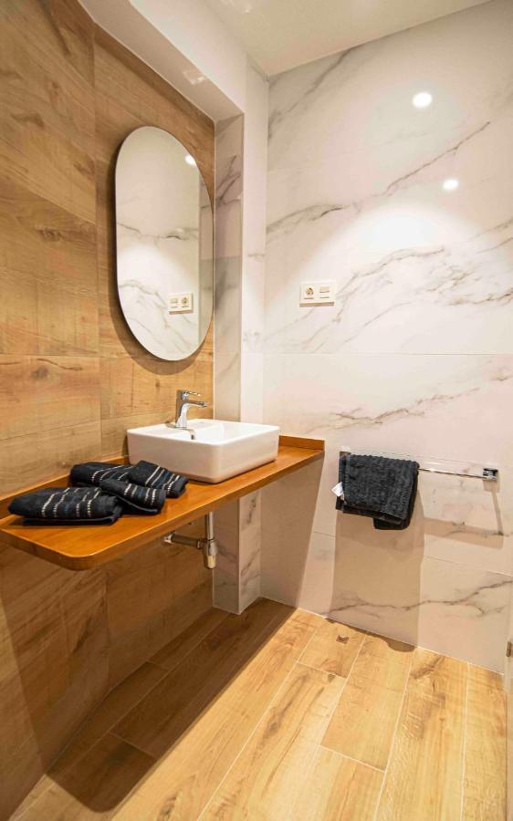 Apartamentos Leonor Málaga Esterno foto