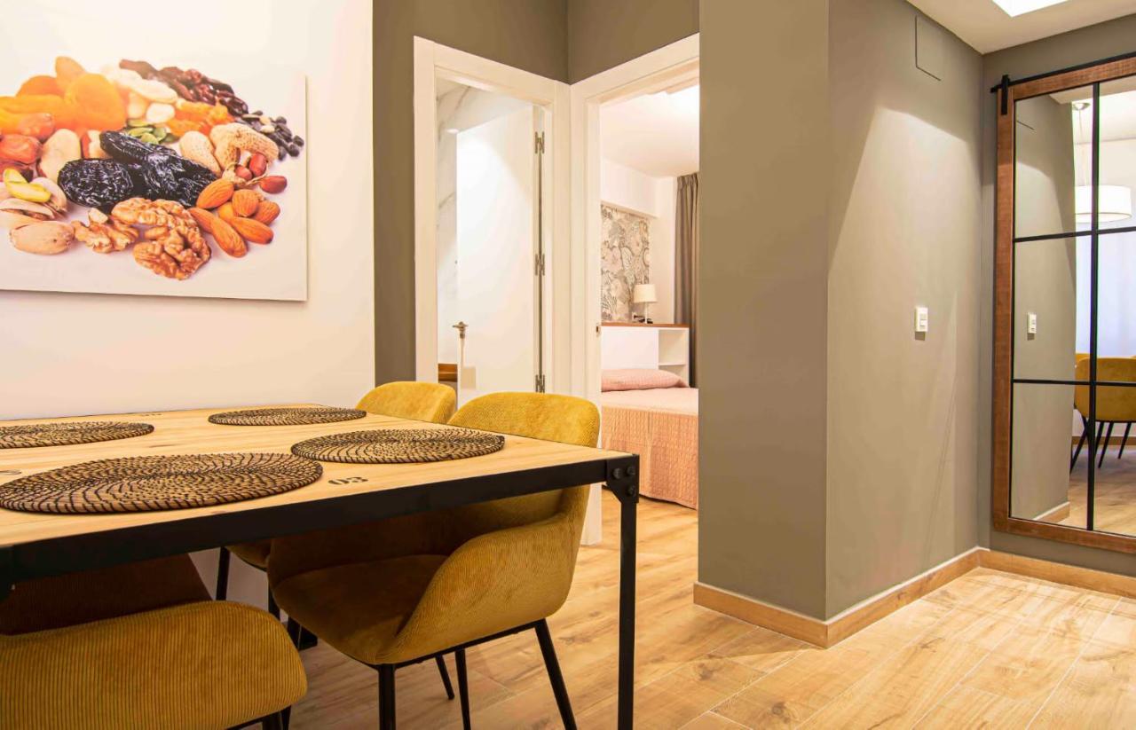 Apartamentos Leonor Málaga Esterno foto