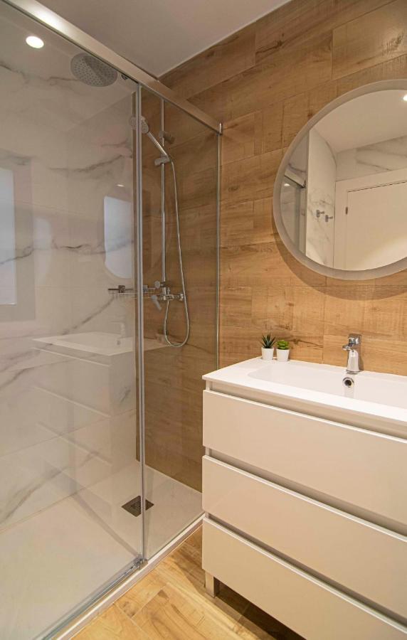 Apartamentos Leonor Málaga Esterno foto