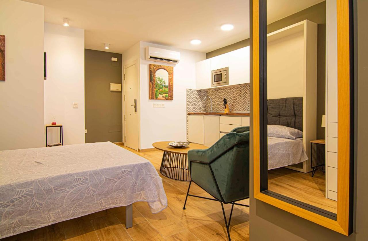 Apartamentos Leonor Málaga Esterno foto