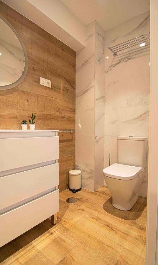 Apartamentos Leonor Málaga Esterno foto