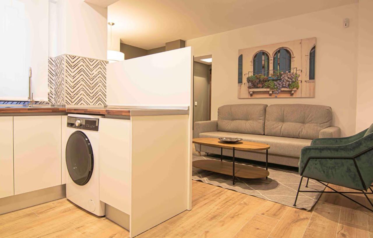 Apartamentos Leonor Málaga Esterno foto