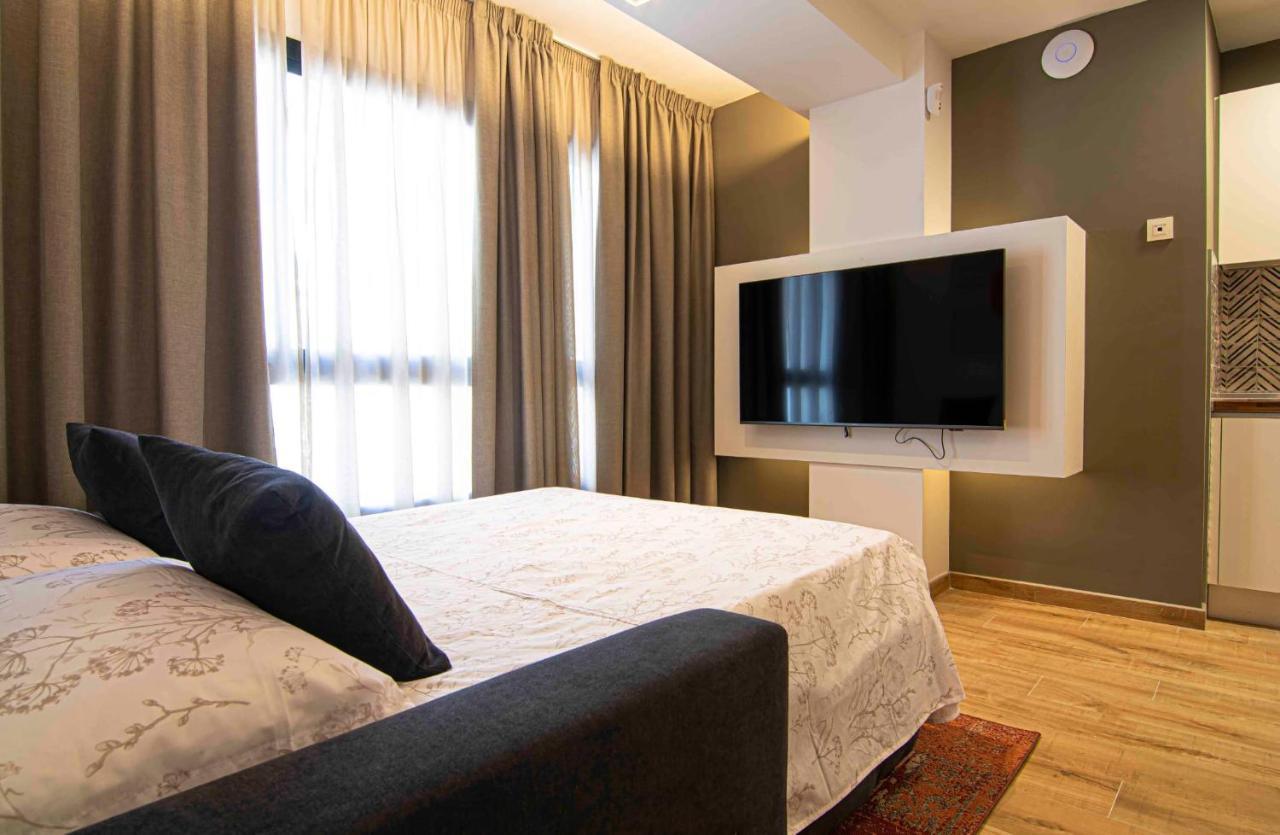 Apartamentos Leonor Málaga Esterno foto